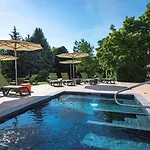 מלון Ibis Styles Aix Les Bains Domaine De Marlioz אקס-לה-באינס