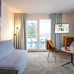 Ibis Styles Aix Les Bains Domaine De Marlioz 3*
