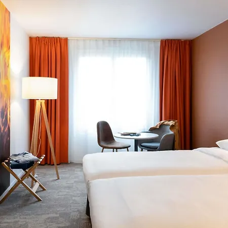 מלון Ibis Styles Aix Les Bains Domaine De Marlioz אקס-לה-באינס