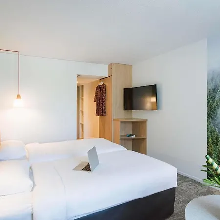 Ibis Styles Aix Les Bains Domaine De Marlioz אקס-לה-באינס