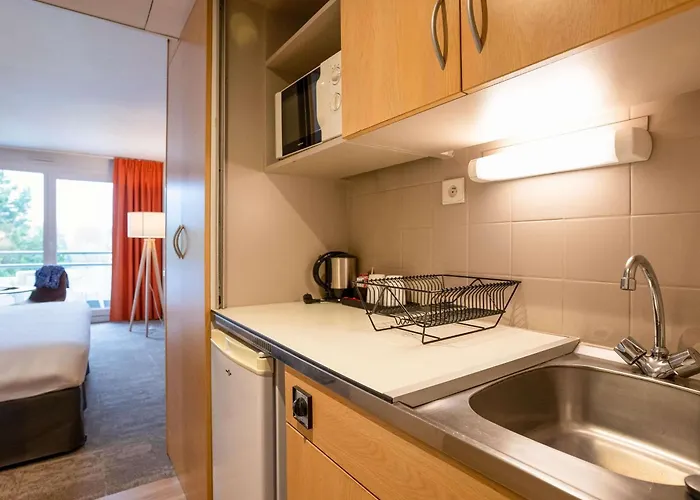 Ibis Styles Aix Les Bains Domaine De Marlioz 3*